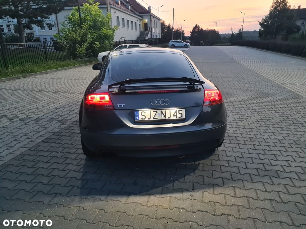 Audi TT Coupé - 4