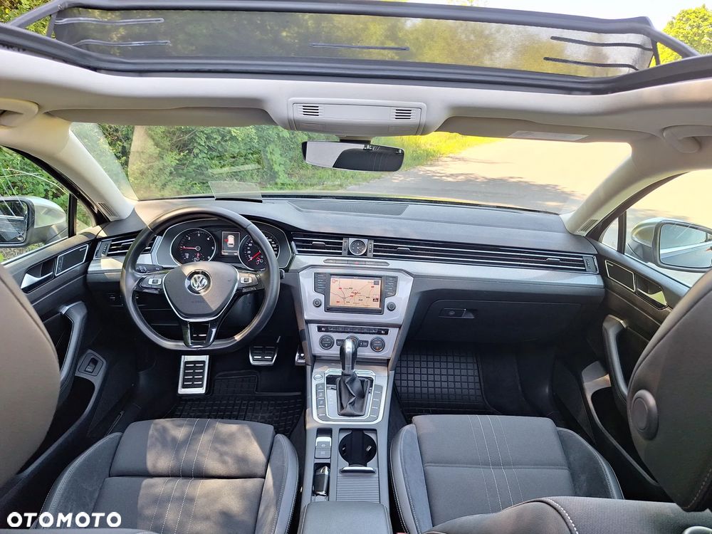 Volkswagen Passat Alltrack 2.0 TDI SCR 4Motion DSG (BMT) - 9