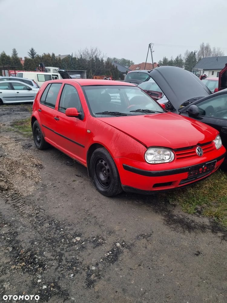 VW golf IV mk4 hb 1.4 16v LP3G skrzynia DUW na części - 2