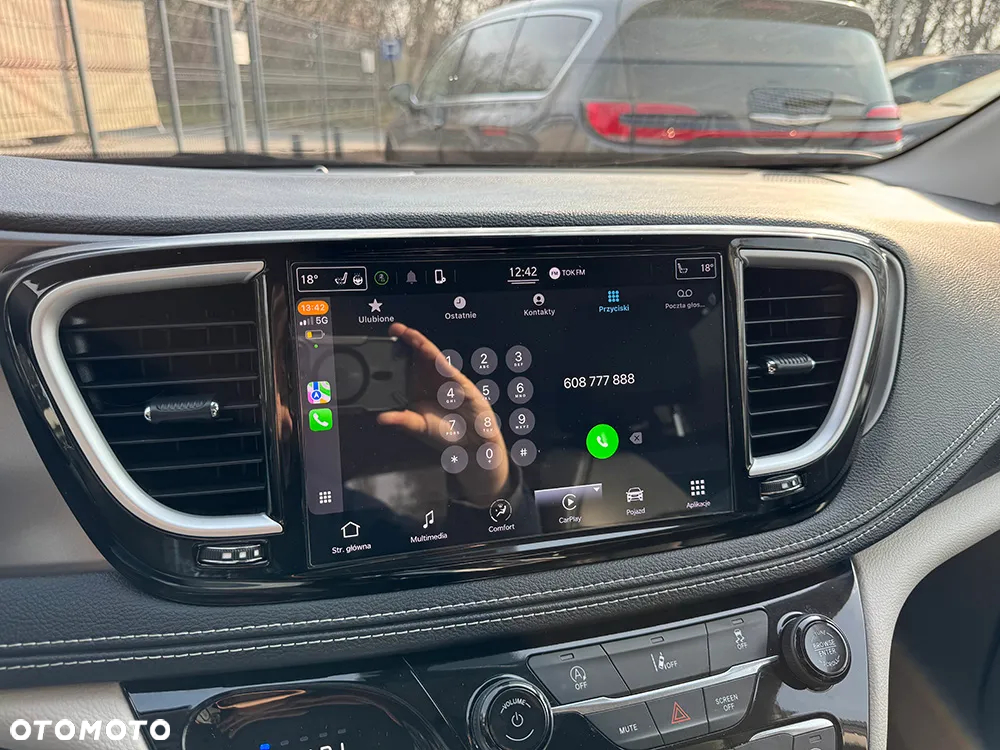 Chrysler Pacifica - 33
