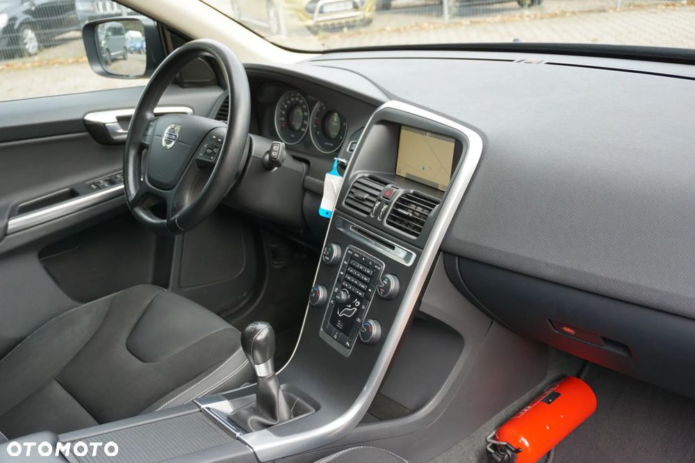 Volvo XC 60 D3 Kinetic - 17