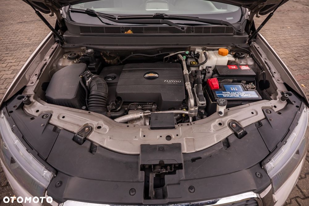 Chevrolet Captiva 2.2 d LTZ - 37