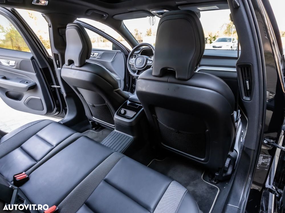 Volvo V60 T8 AWD Recharge Geartronic RDesign - 16