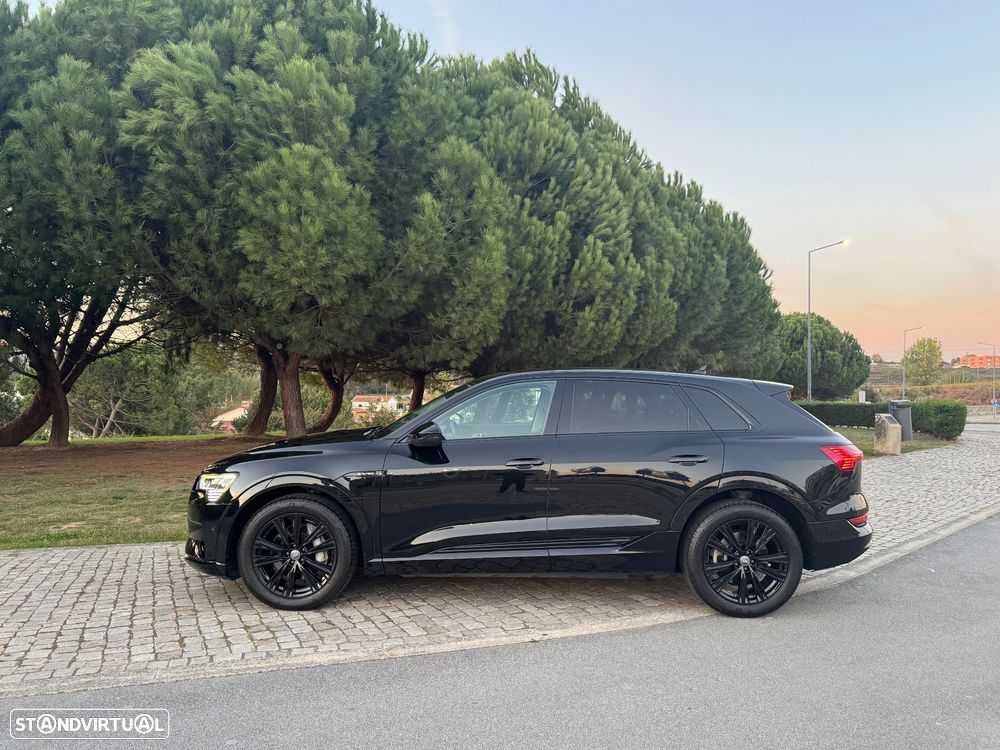 Audi e-tron - 4