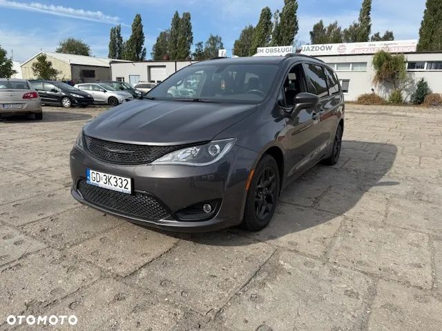 Chrysler Pacifica - 13