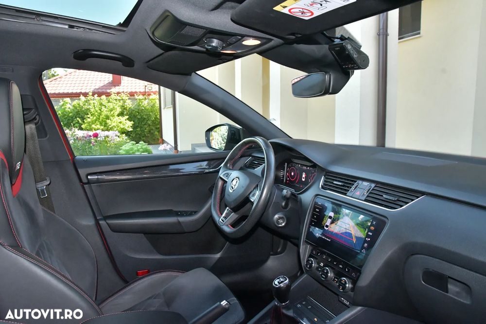 Skoda Octavia 2.0 245 TSI RS - 12