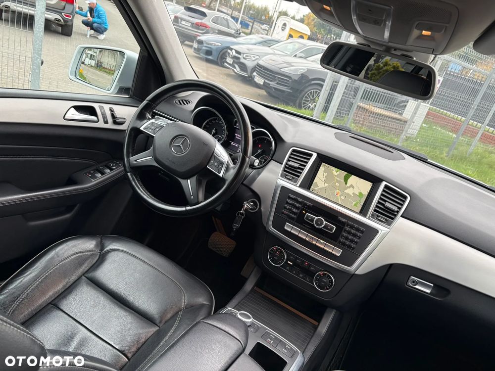 Mercedes-Benz ML 350 BlueTEC 4MATIC 7G-TRONIC - 26