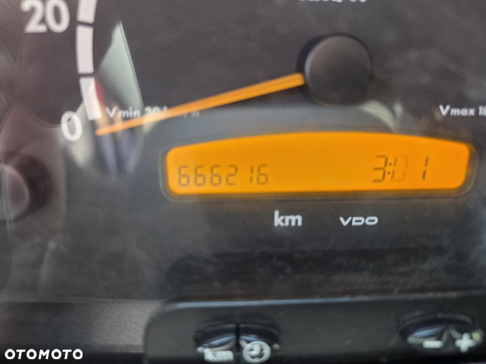 Mercedes-Benz Sprinter - 7