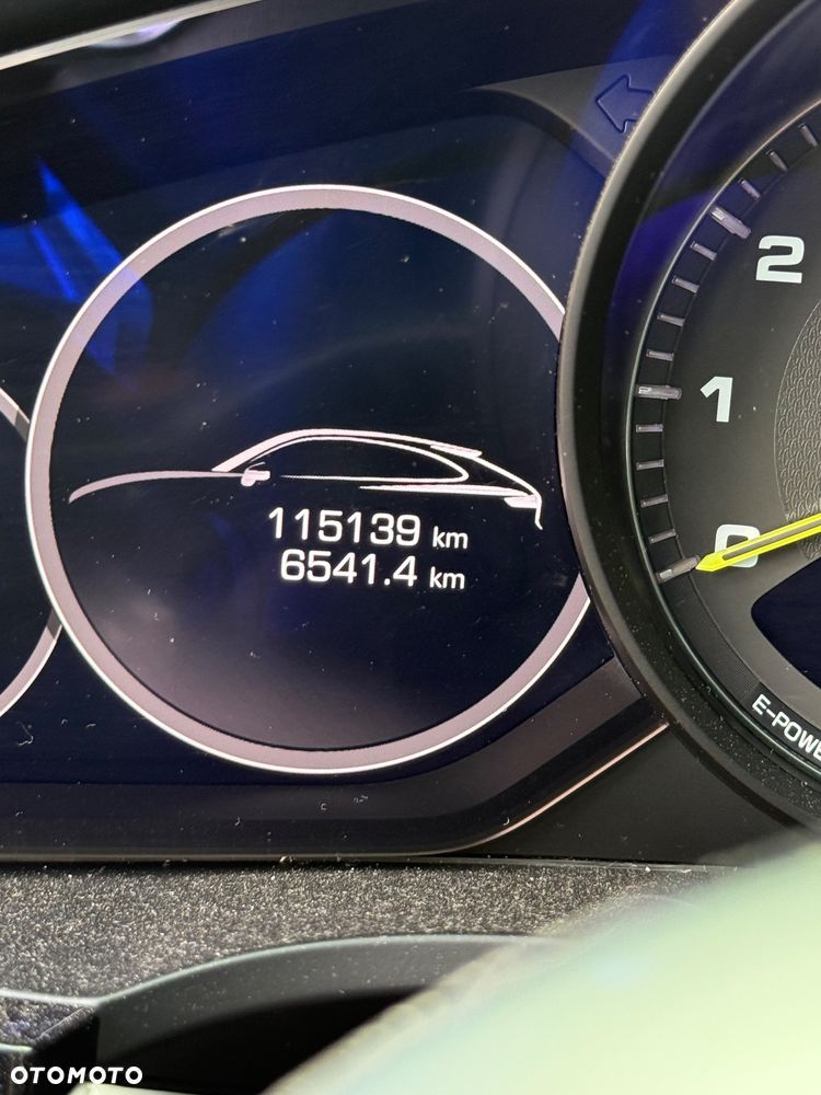 Porsche Cayenne - 16