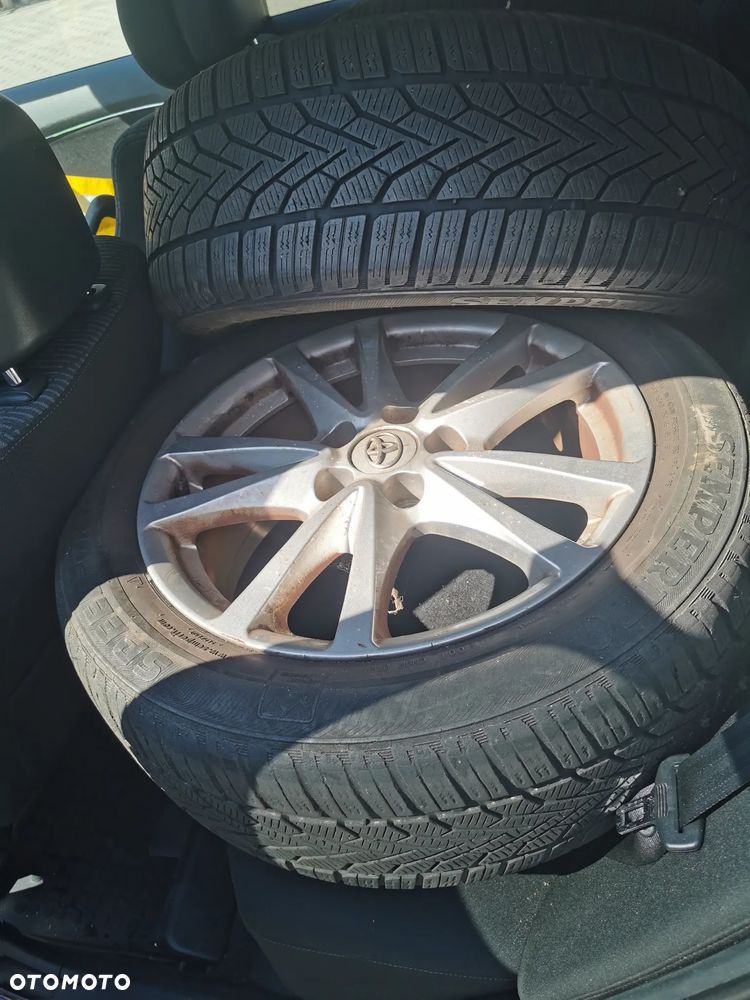 Toyota Avensis 2.0 D-4D - 21