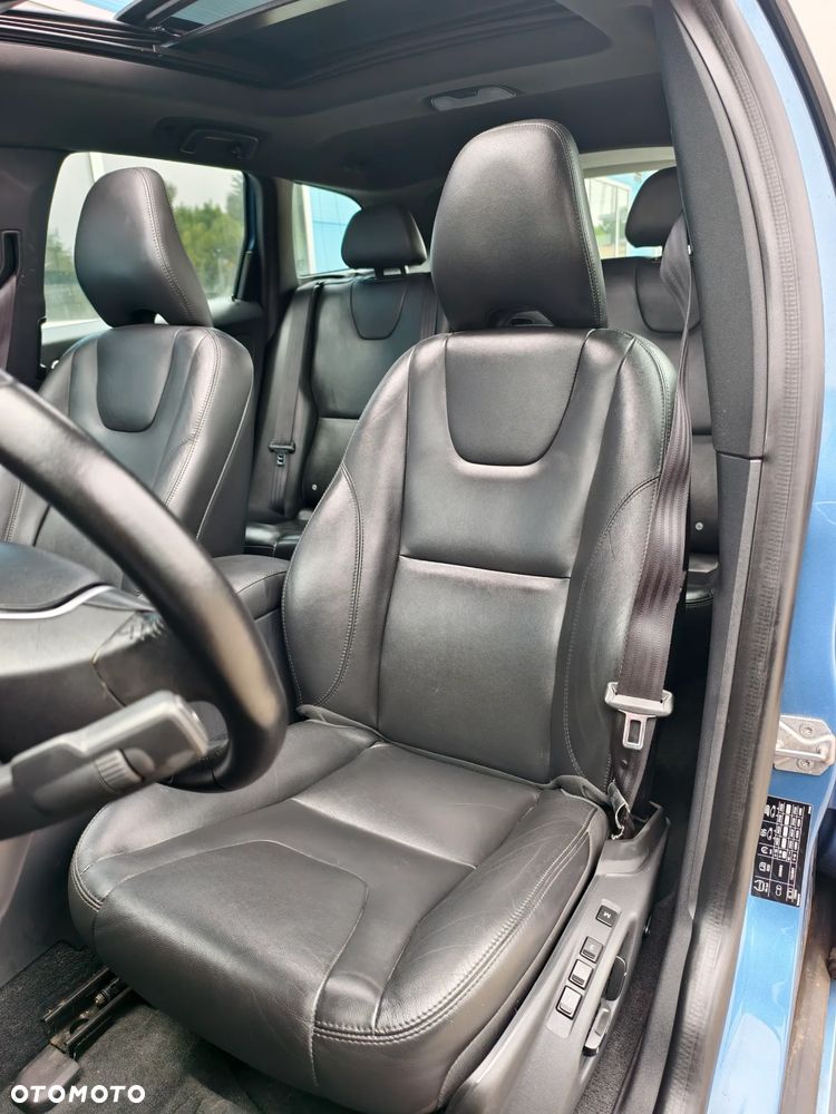 Volvo XC 60 D4 Geartronic Summum - 11