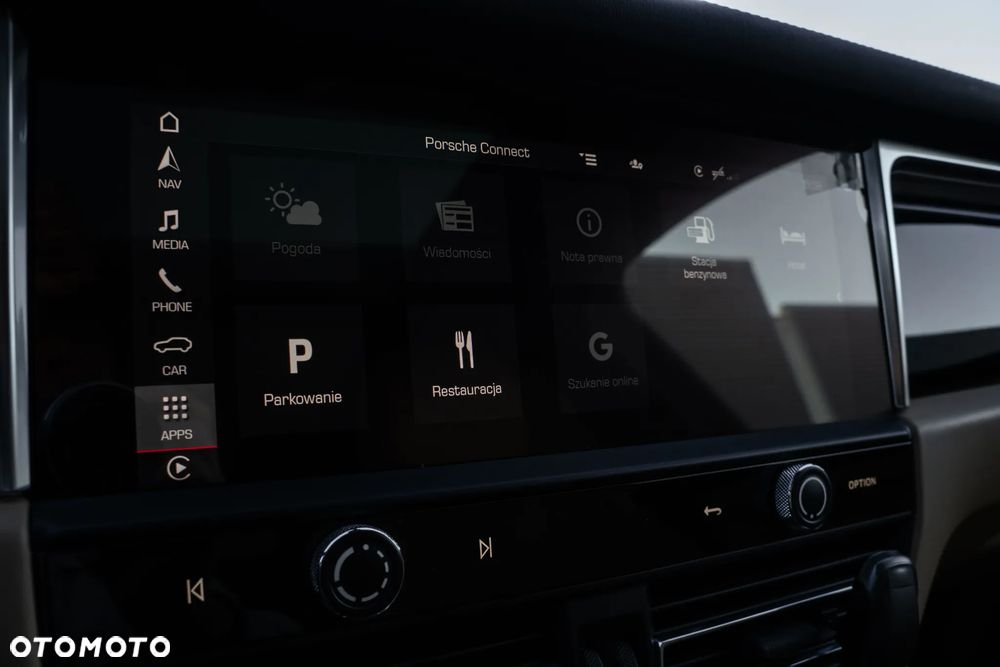 Porsche Macan - 33