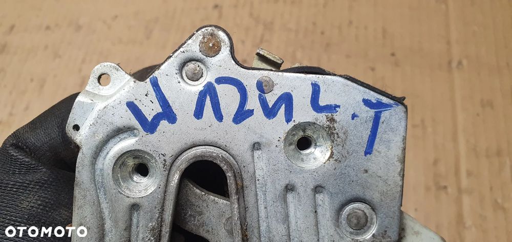 Zamek drzwi lewy tył tylny lewy Mercedes W124 - 6