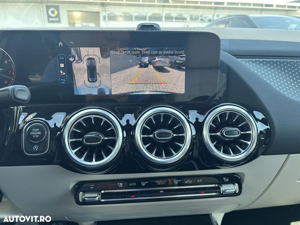 Mercedes-Benz GLA 220 4MATIC MHEV - 16