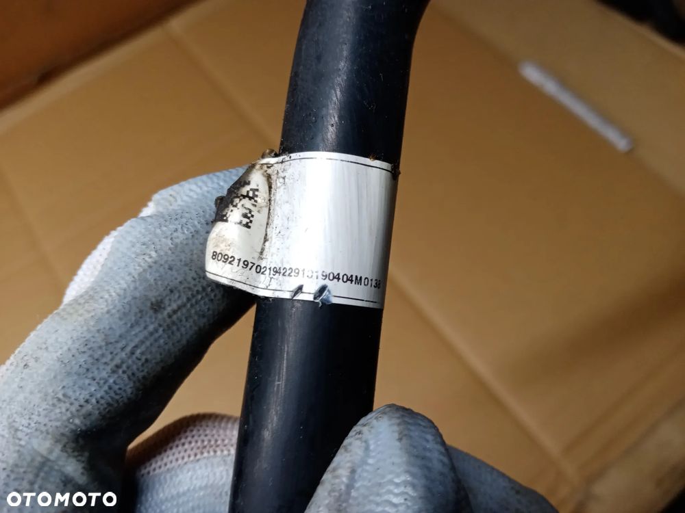 Przewód rurka oleju olejowa BMW M5 G30 F90 4.4 V8 8092197 - 4