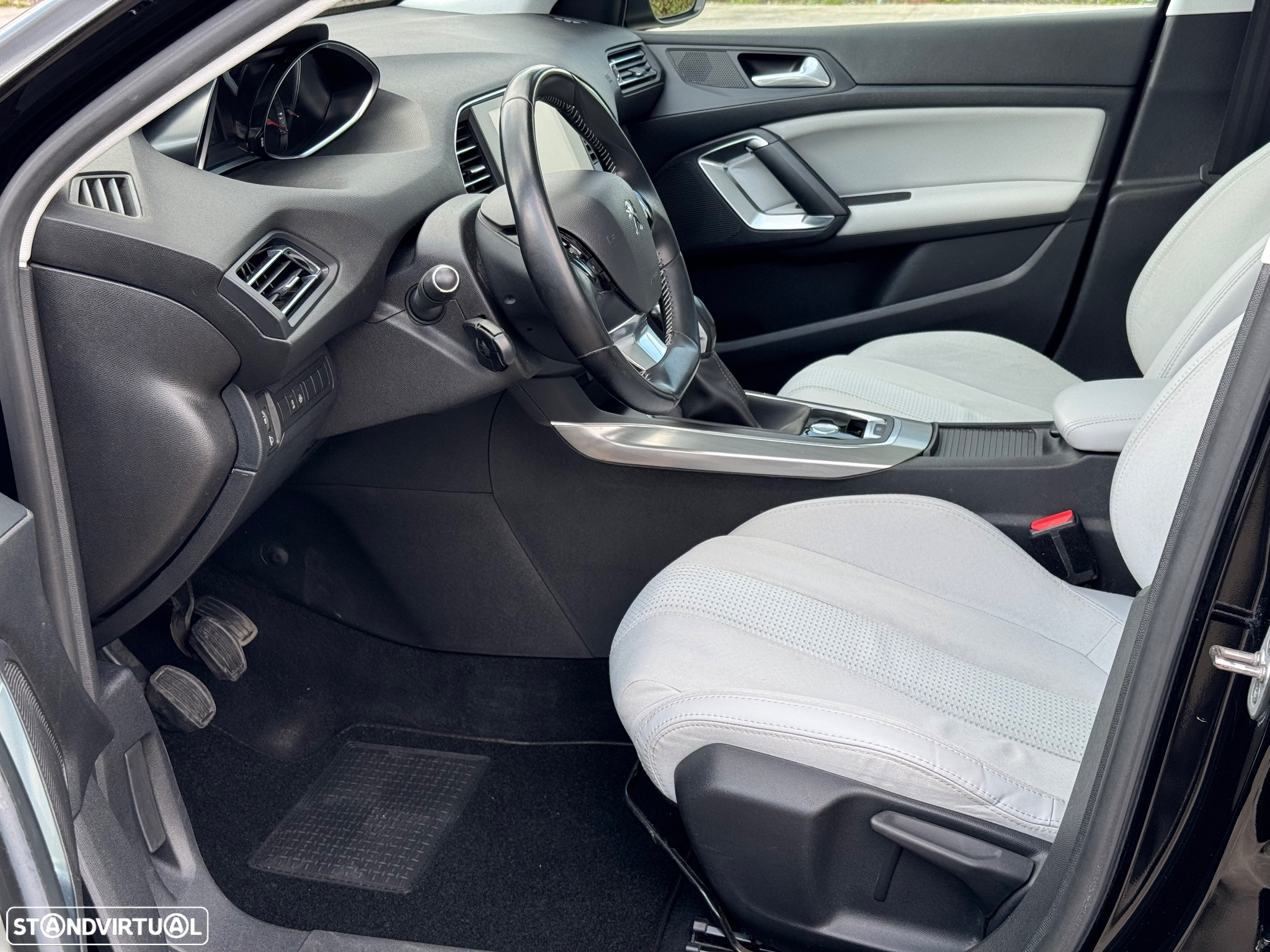 Peugeot 308 SW PureTech 110 Stop & Start Allure - 7