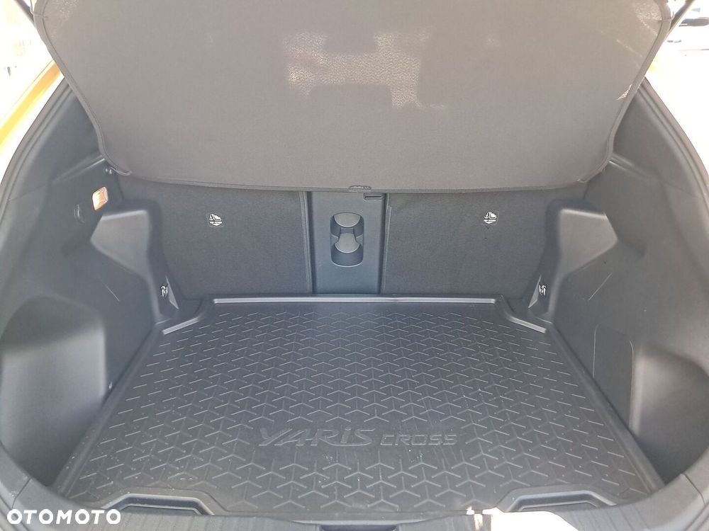 Toyota Yaris Cross Hybrid 1.5 Adventure - 12