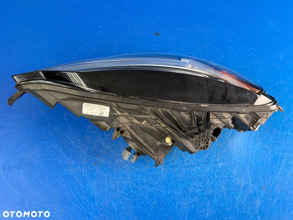 PRAWY FULL LED MID VOLVO S60 V60 II BDB USA AMERYKA - 8