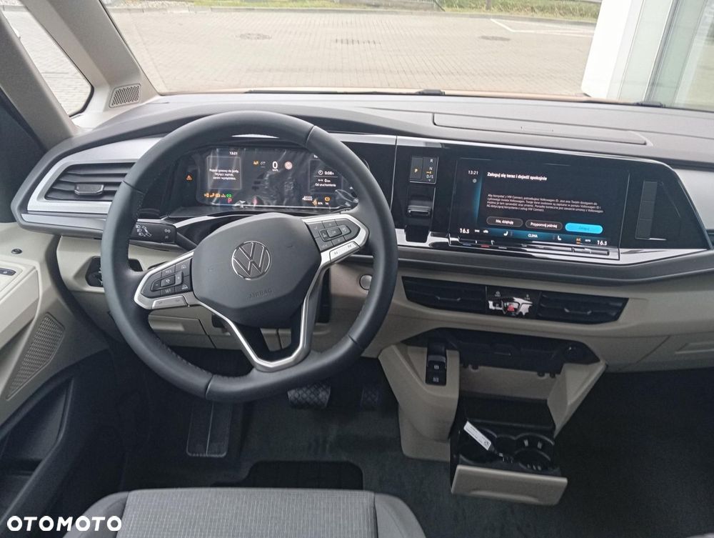 Volkswagen Multivan - 11
