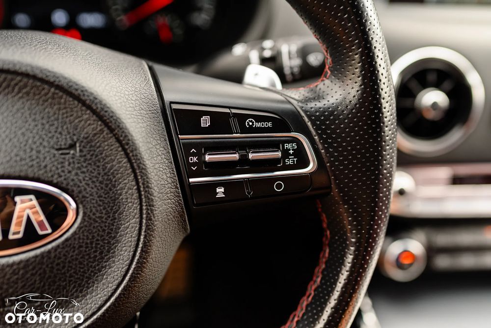 Kia Stinger 2.0 T-GDI GT Line - 24