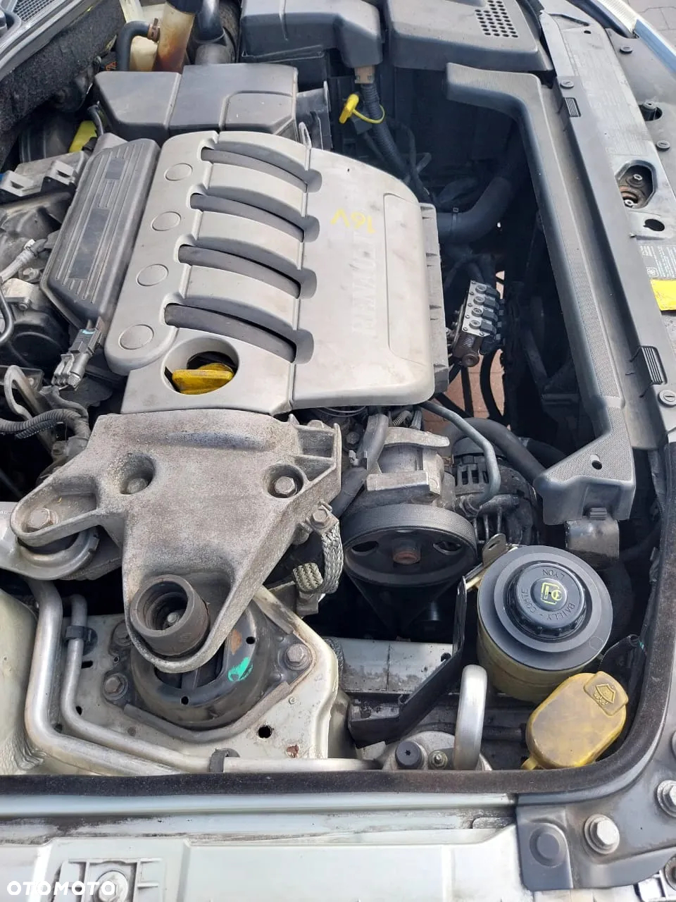 Renault Laguna 1.6 Concorde - 9