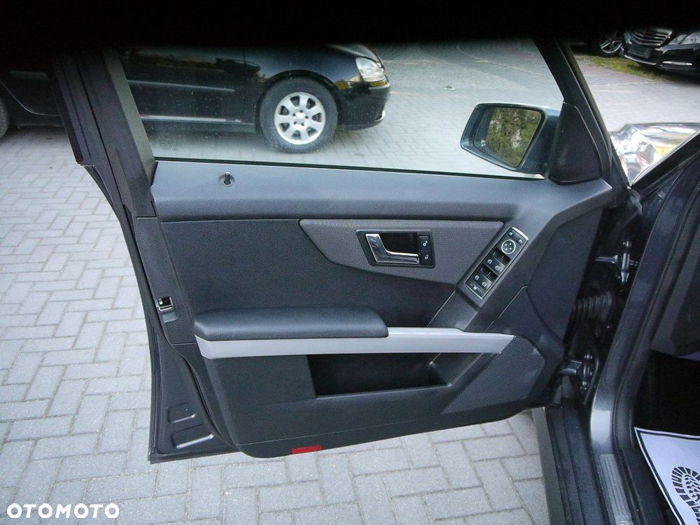 Mercedes-Benz GLK 220 CDI 4Matic (BlueEFFICIENCY) 7G-TRONIC - 22