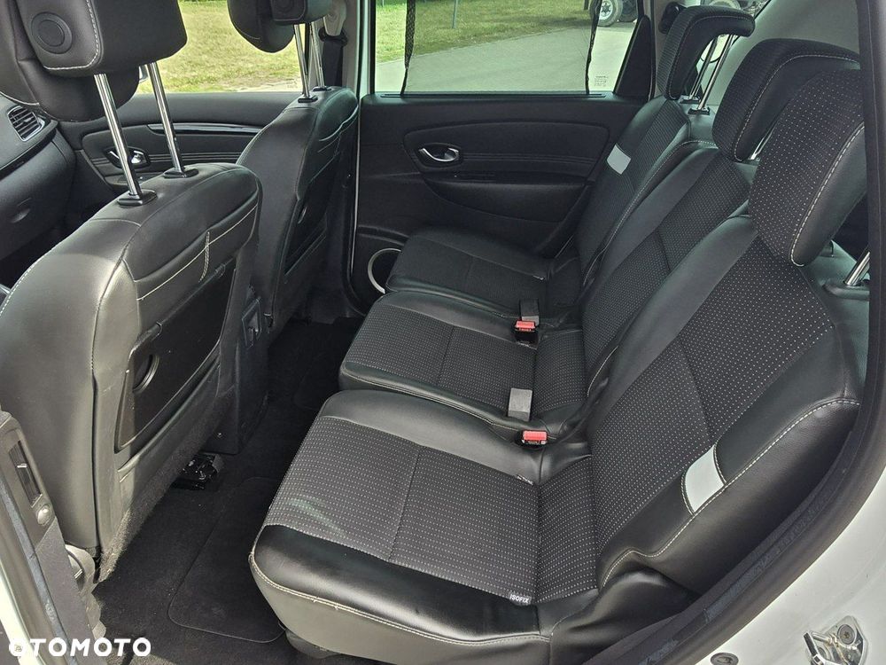 Renault Scenic - 18