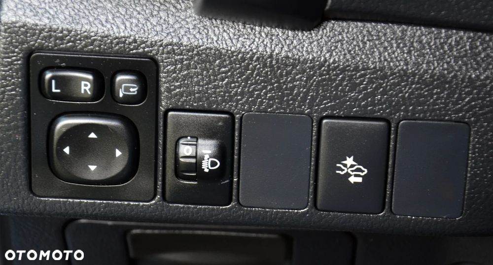 Toyota Auris Hybrid 135 Prestige - 18