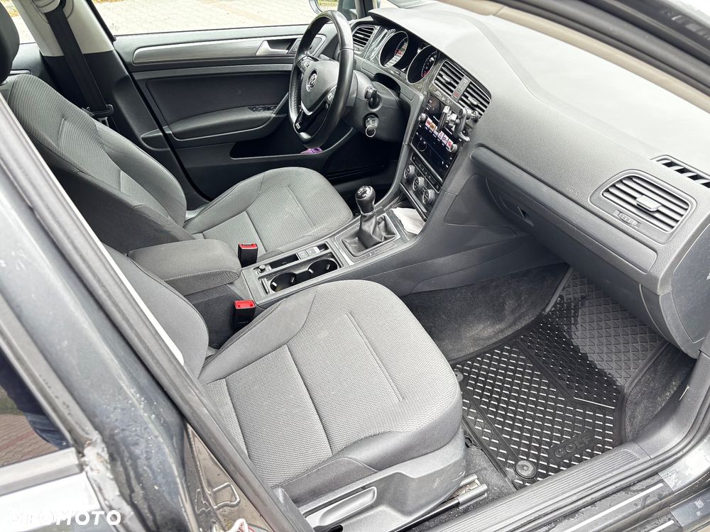 Volkswagen Golf 2.0 TDI BMT Comfortline - 10