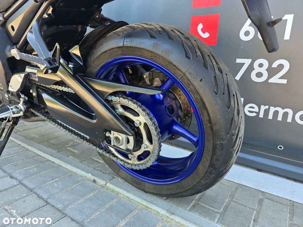 Yamaha FZ8 - 7