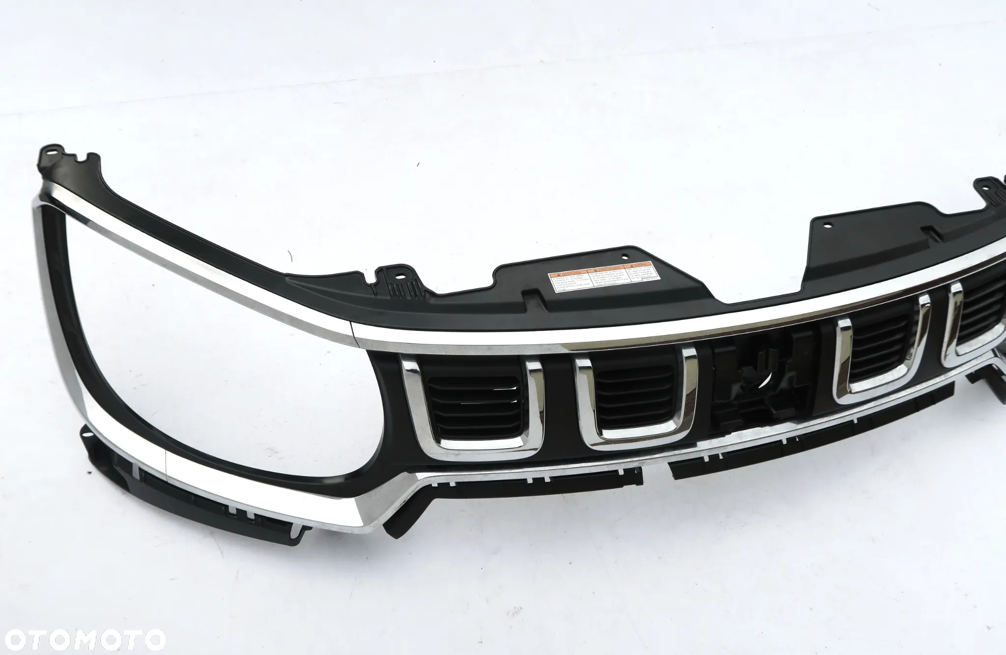 SUZUKI IGNIS 3 III Lift 2020 - atrapa grill CHROM ORYGINAŁ OE - 12