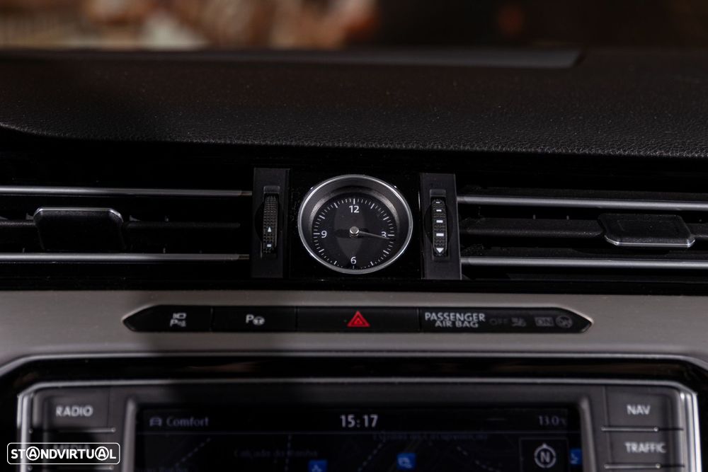 VW Passat Variant 2.0 TDi Highline DSG 4Motion - 15