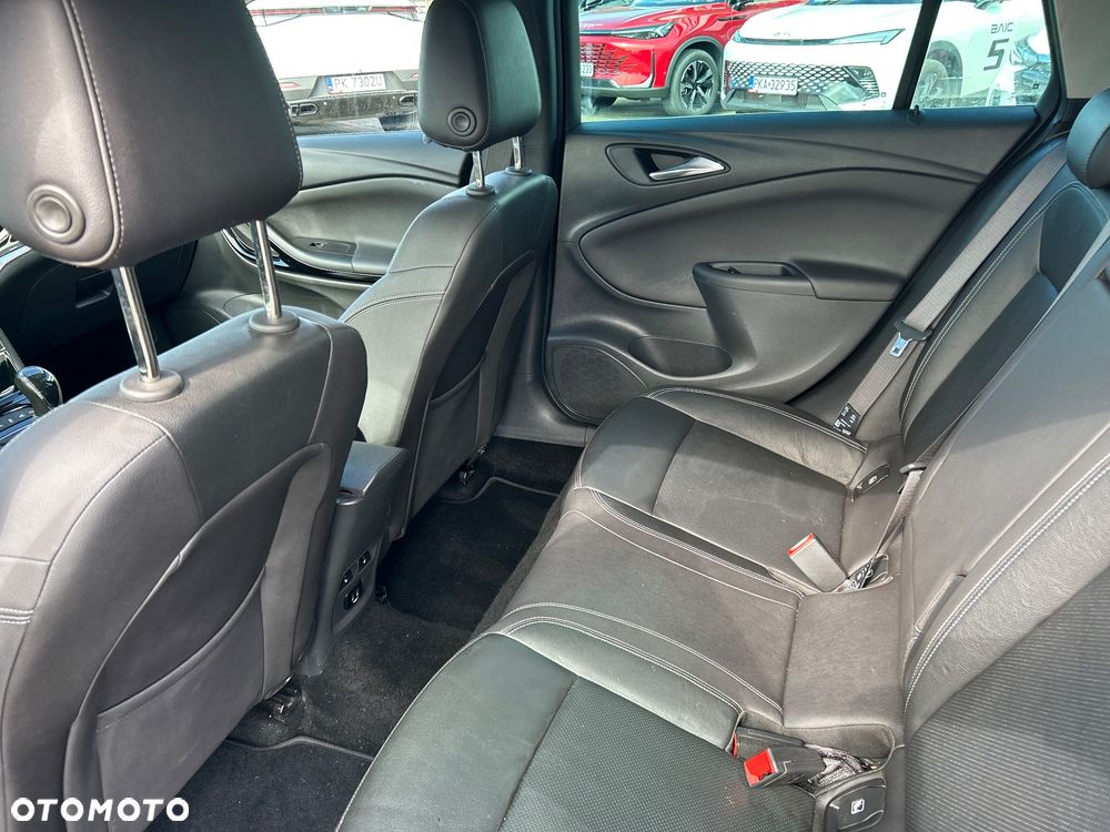 Opel Astra 1.6 CDTI DPF ecoFLEX TourerStart/Stop Exklusiv - 18