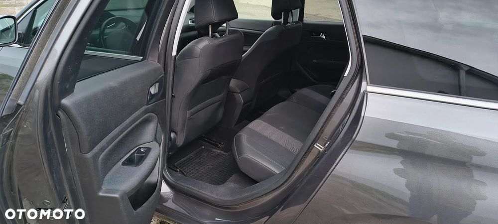 Peugeot 308 1.2 PureTech Allure S&S - 10