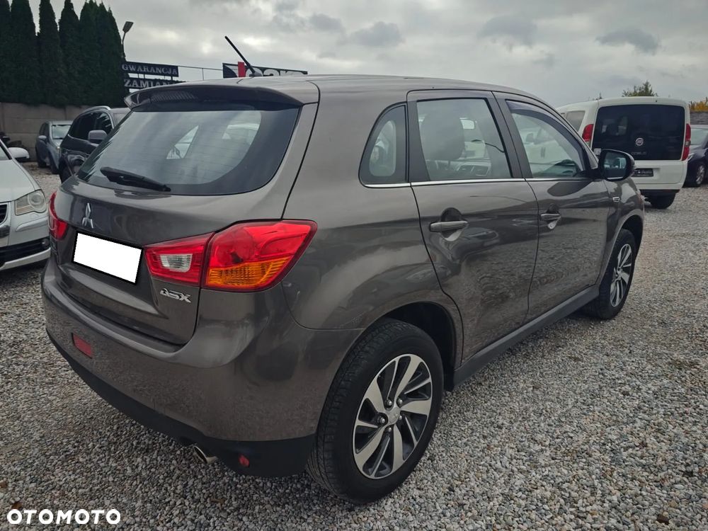 Mitsubishi ASX - 5