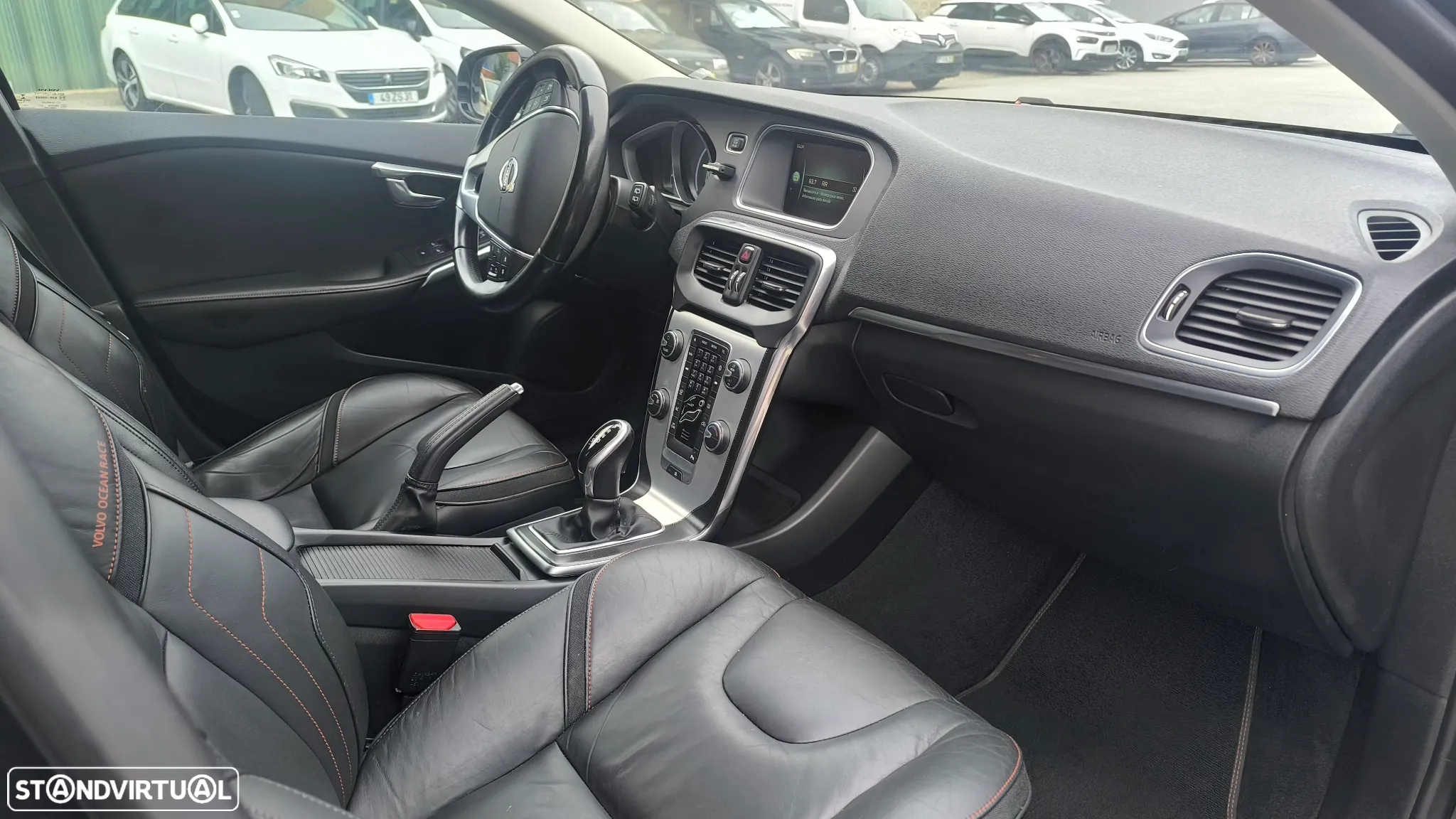 Volvo V40 1.6 D2 VOR Powershift - 13