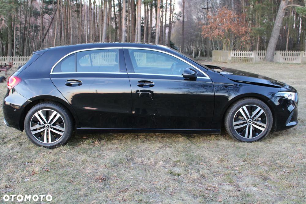 Mercedes-Benz Klasa A 180 d 8G-DCT Progressive - 4