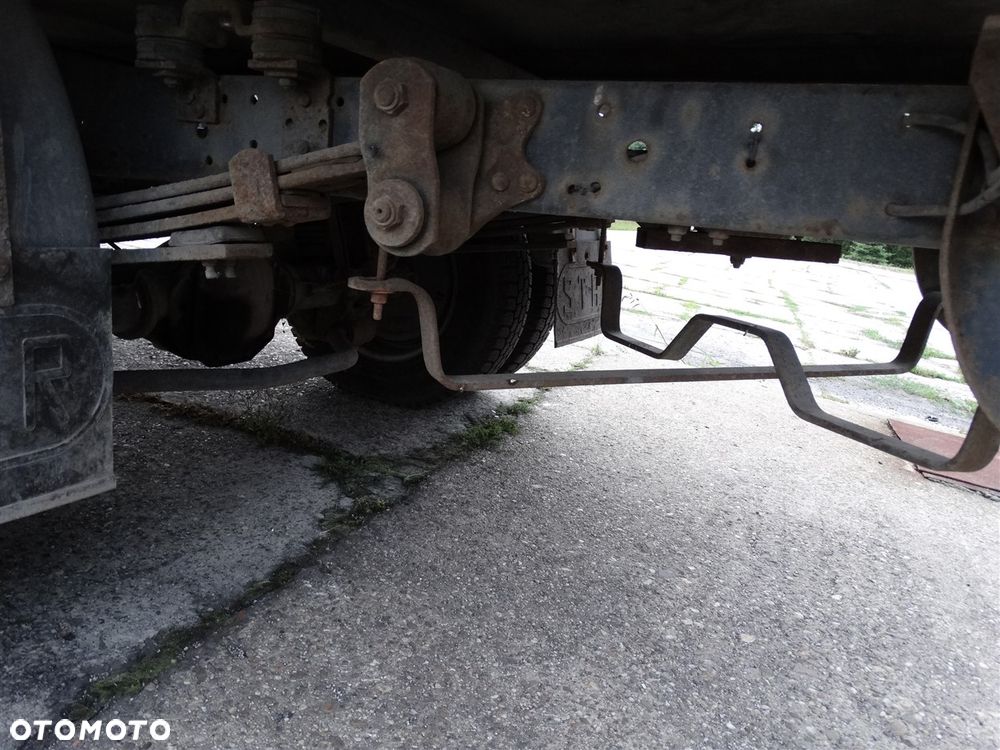 Mercedes-Benz 609 - 15