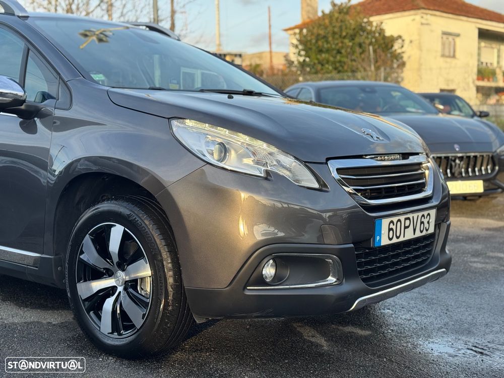 Peugeot 2008 1.2 PureTech Allure - 2