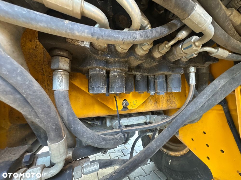 JCB 3CX Sitemaster Plus 92hp manual - 12