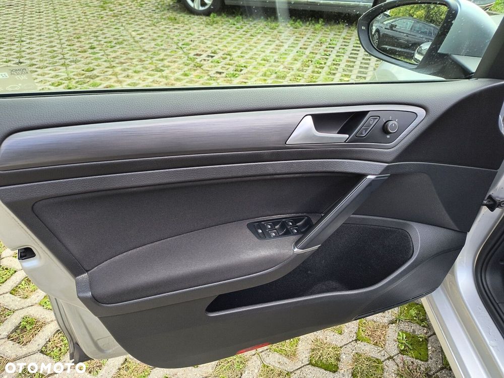 Volkswagen Golf Variant 1.6 TDI BMT Comfortline - 24