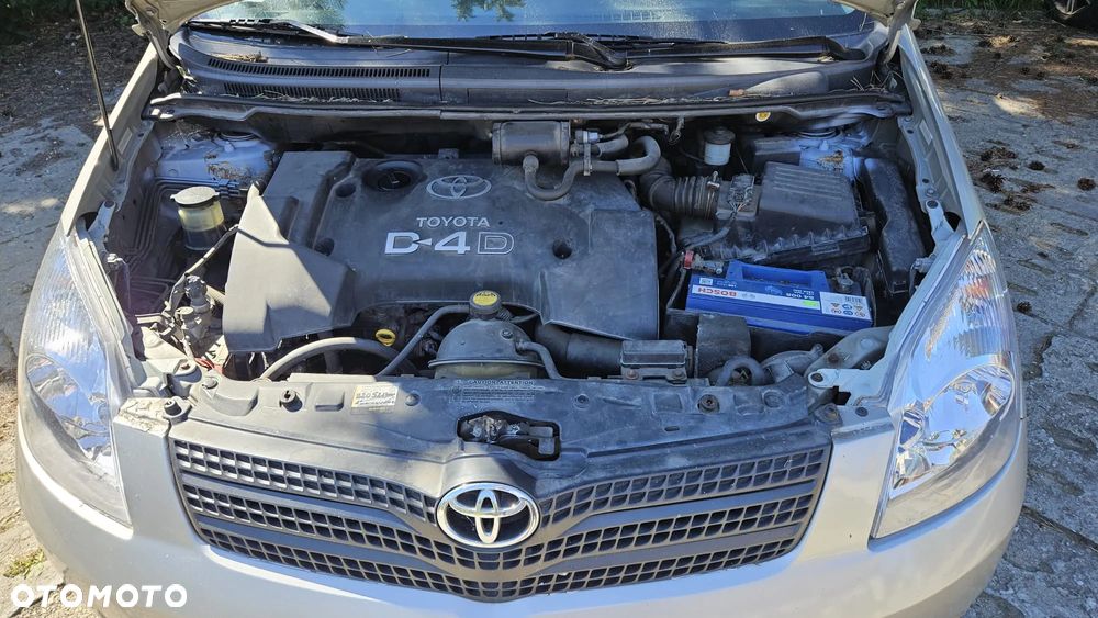 Toyota Corolla Verso 2.0 D-4D Sol - 35