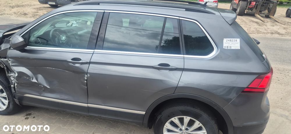 Volkswagen Tiguan - 13