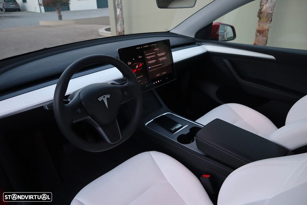 Tesla Model Y Tração Traseira - 17