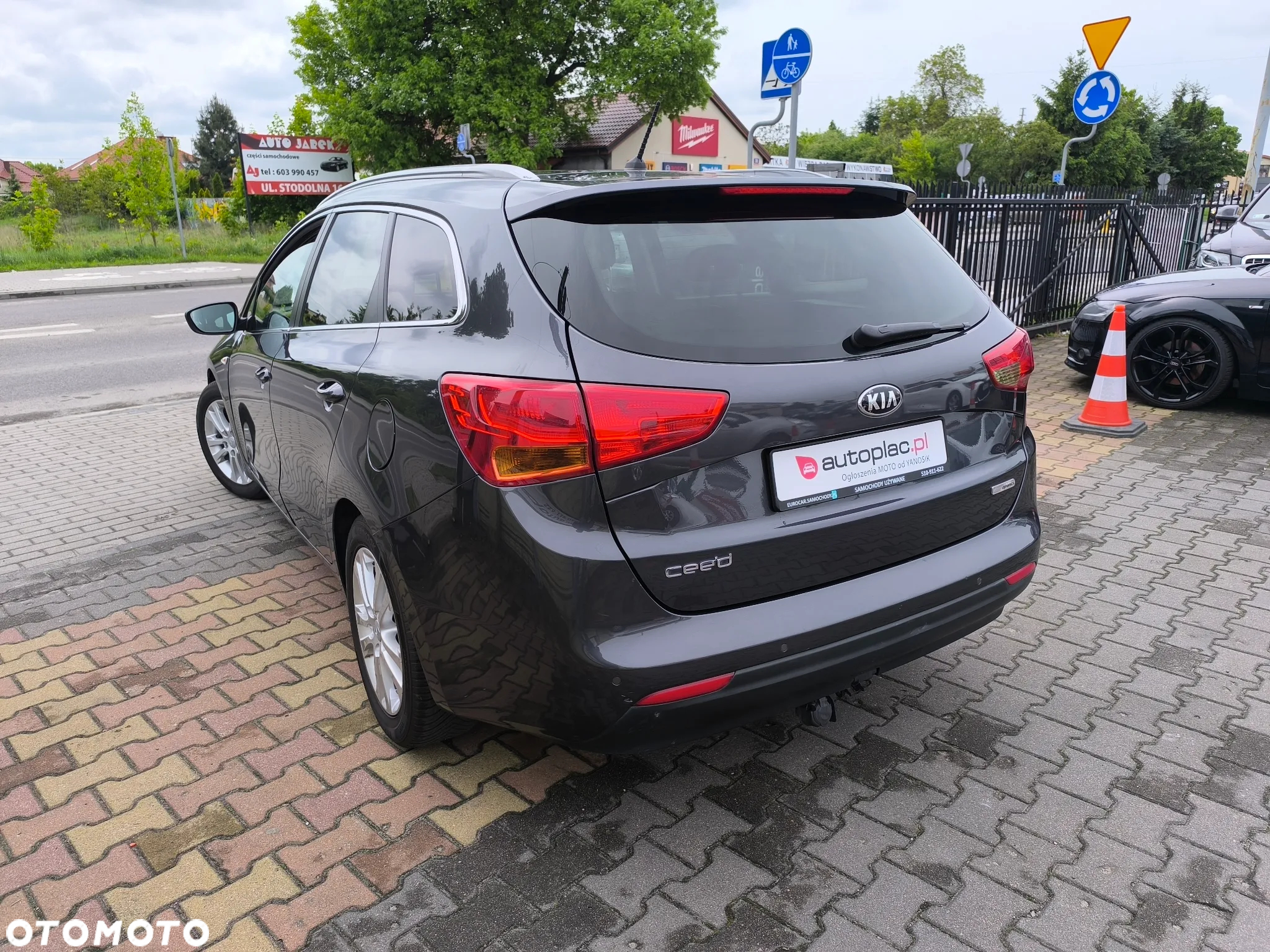 Kia Ceed 1.6 CRDi 128 SW Vision - 22