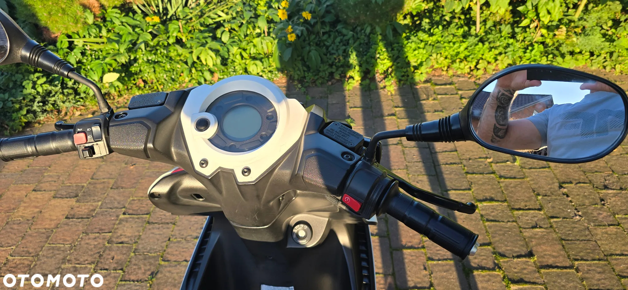 Yamaha Aerox - 9