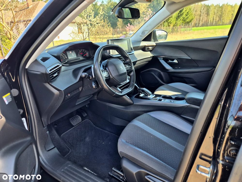 Peugeot 2008 PureTech 130 EAT8 Allure Pack - 10