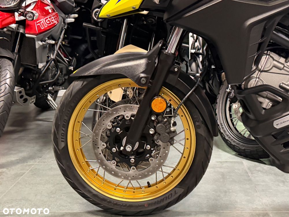 Suzuki V-STROM - 35