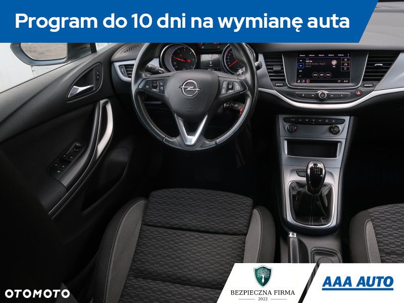 Opel Astra - 8