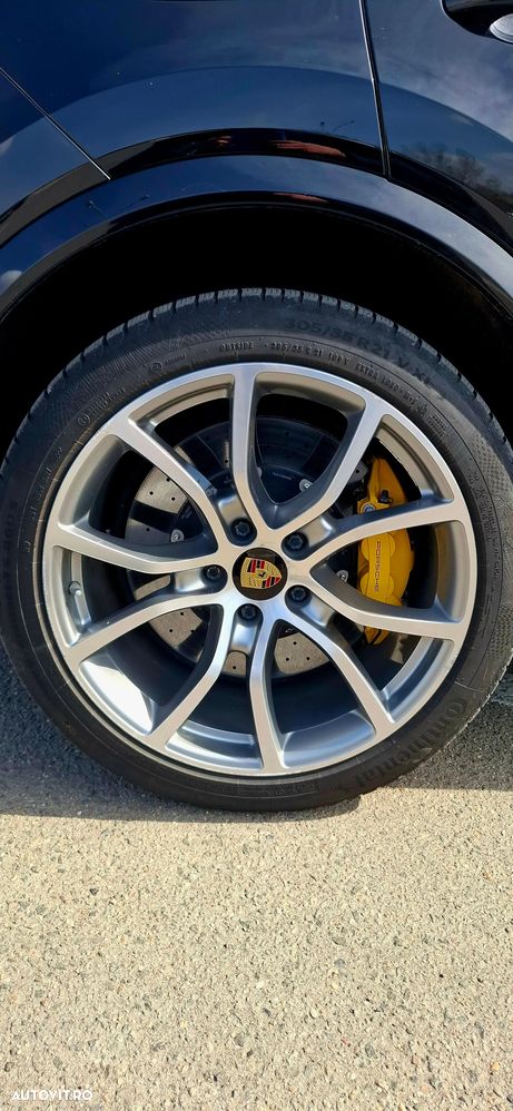 Porsche Cayenne Turbo S E-hybrid 4.0 - 7